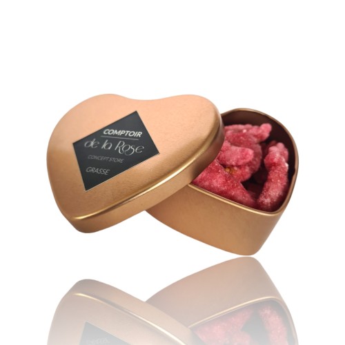 Pétales de roses cristallisés dans leur boîte métallique en forme de coeur Comptoir de la rose